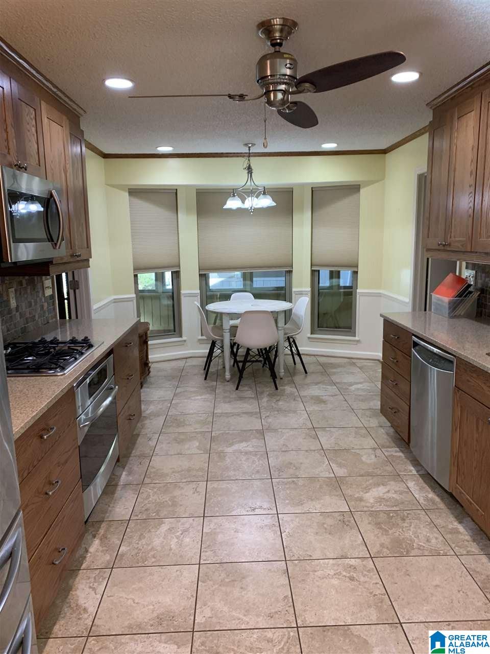 900 Ryecroft Road Pelham, AL 35124 - Photo 8 of 23