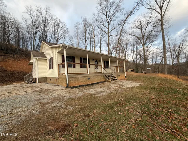 $210,000 | 1915 Dante Road, St. Paul, VA 24283