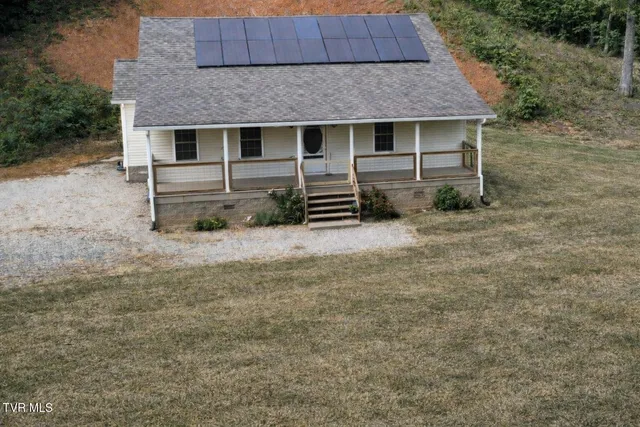 $205,000 | 1915 Dante Road, St. Paul, VA 24283