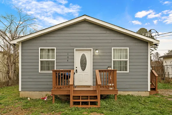 $215,000 | 104 Southside Street, Tullahoma, TN 37388