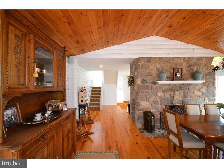 5100 Valley Park Road Doylestown, PA 18902 - Photo 8 of 22 Dining Room