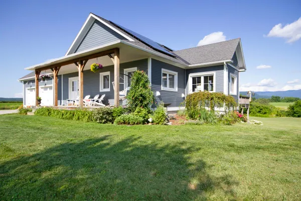 $899,000 | 254 North Street, New Haven, VT 05472
