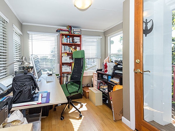 33 R Gardner Road, Unit 2 Nahant, MA 01908 - Photo 15 of 19 Gallery Image 15