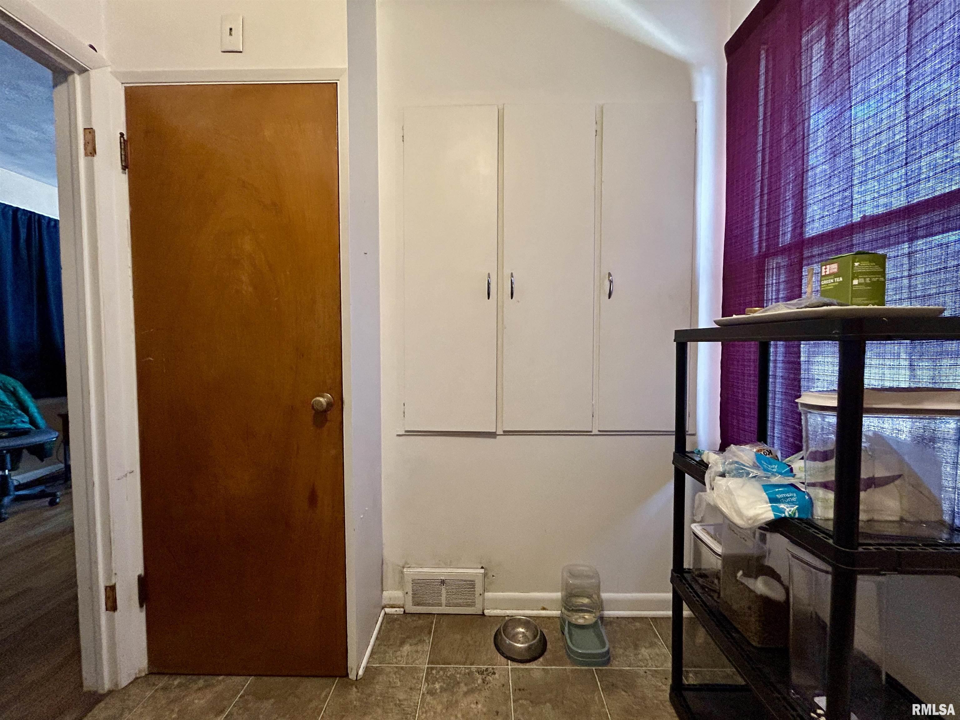 1004 West Mill Street Carbondale, IL 62901 - Photo 25 of 29