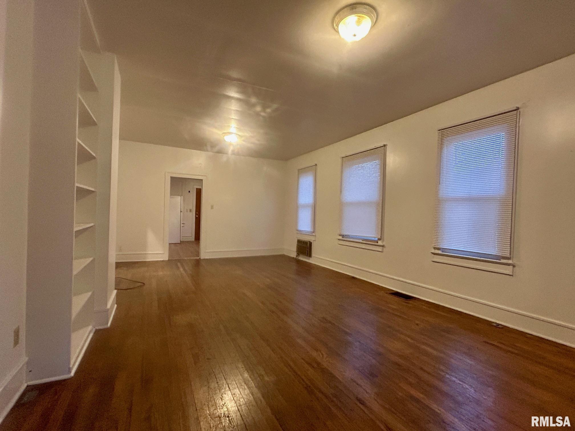 1004 West Mill Street Carbondale, IL 62901 - Photo 8 of 29