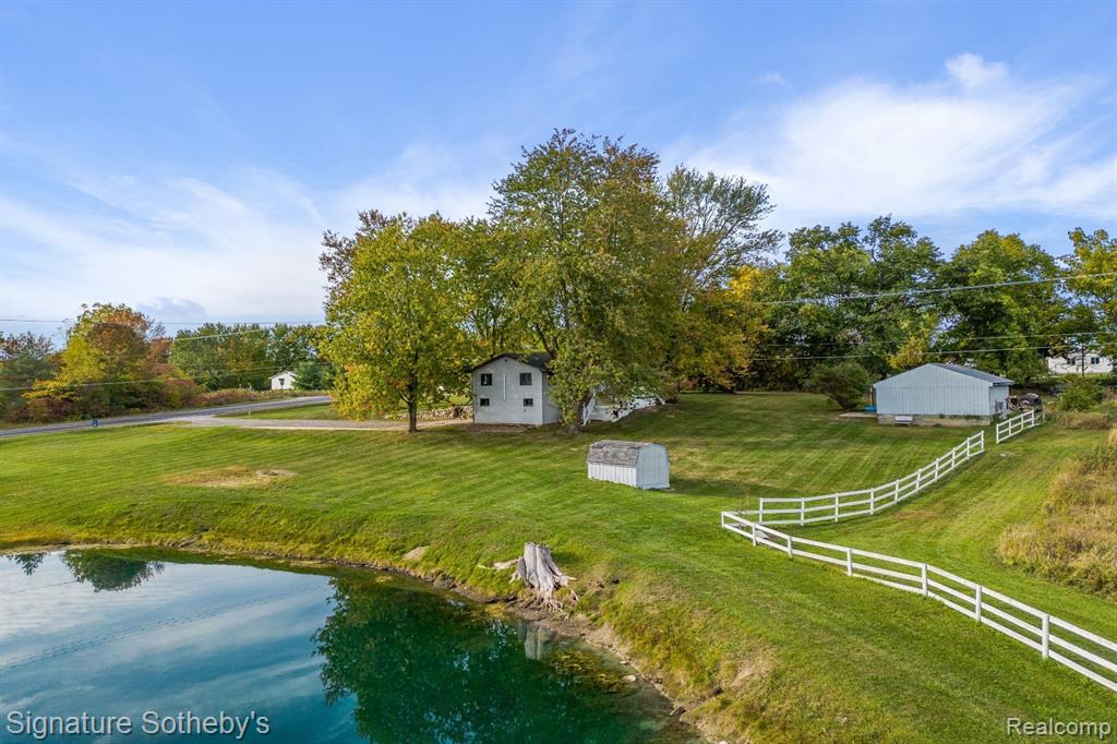 14009 Seymour Road Linden, MI 48451 - Photo 12 of 38 Gallery Image 12