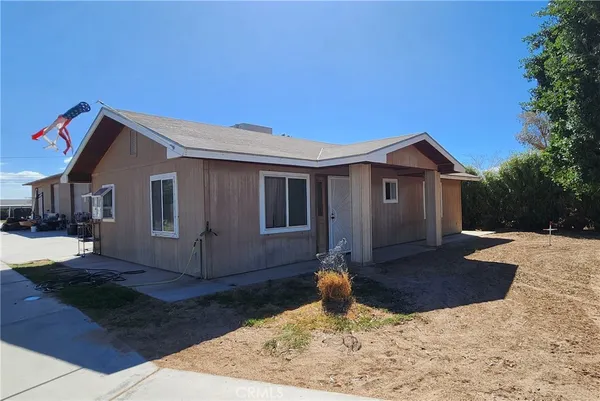 $785,000 | 690 Riviera Drive, Blythe, CA 92225
