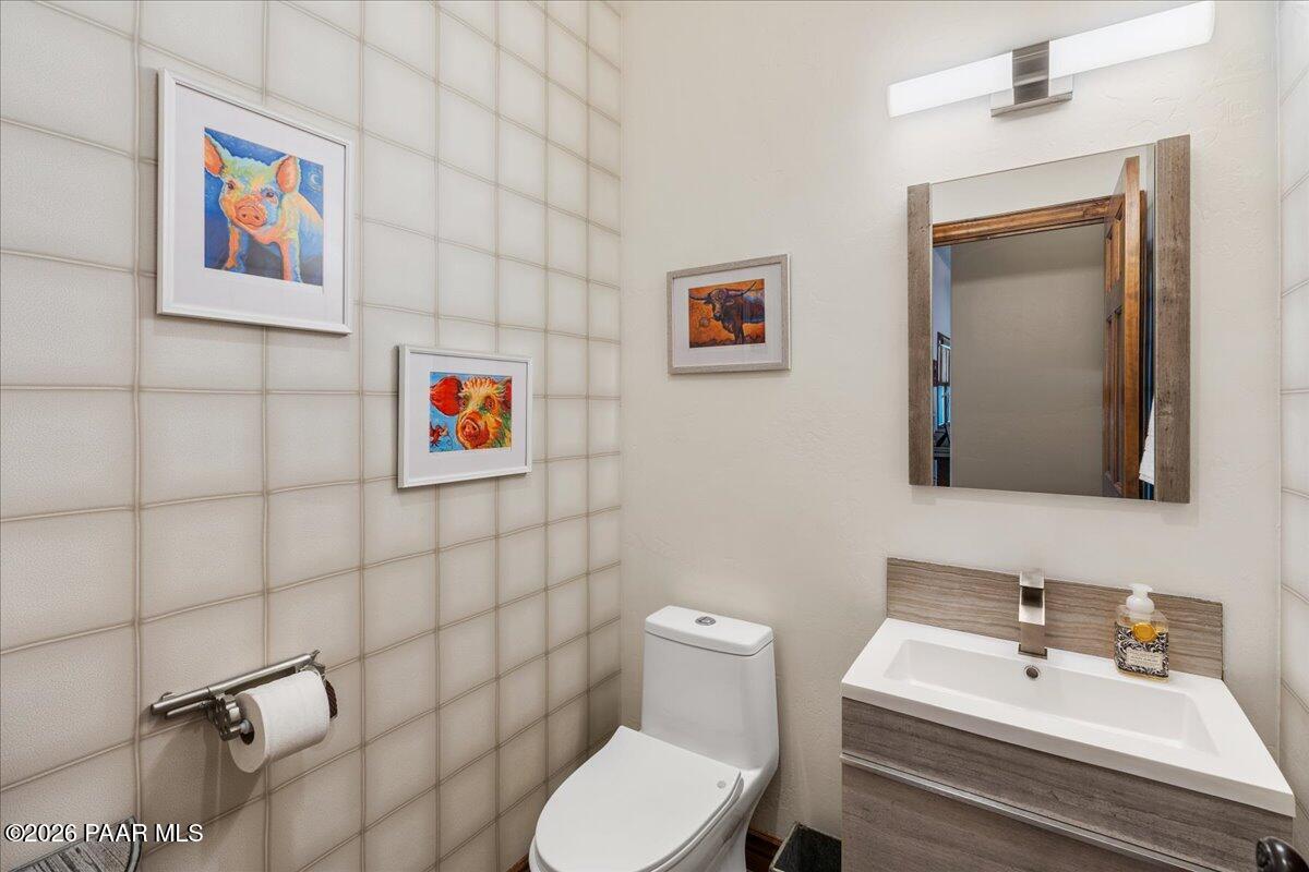 5175 West Almosta Ranch Road Prescott, AZ 86305 - Photo 32 of 72 32-Half Bathroom
