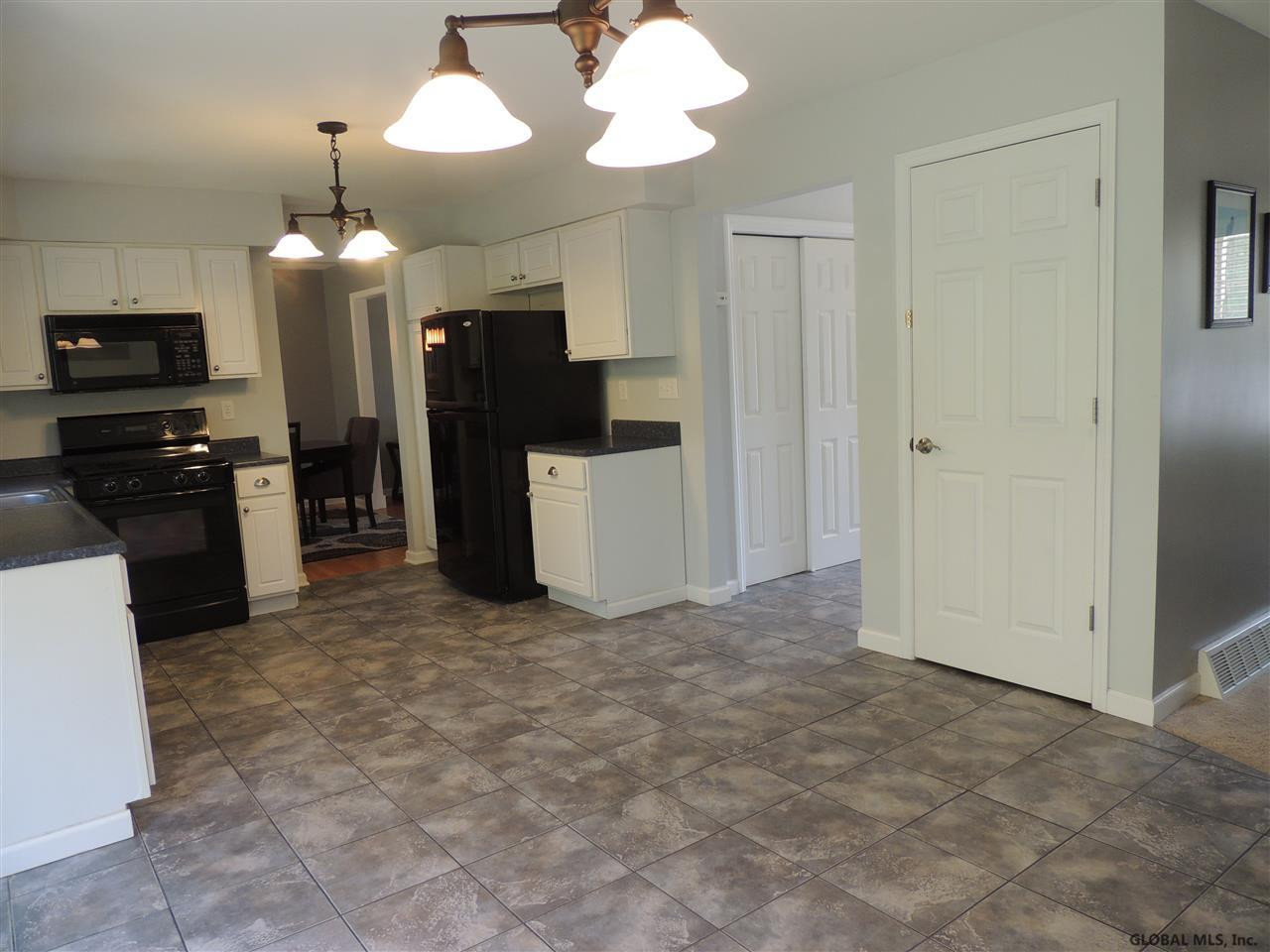 42 Gailor Road Wilton, NY 12831 - Photo 4 of 44 Photo 4