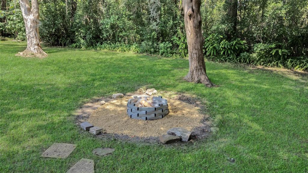 6297 Southeast 121st Place Belleview, FL 34420 - Photo 12 of 37