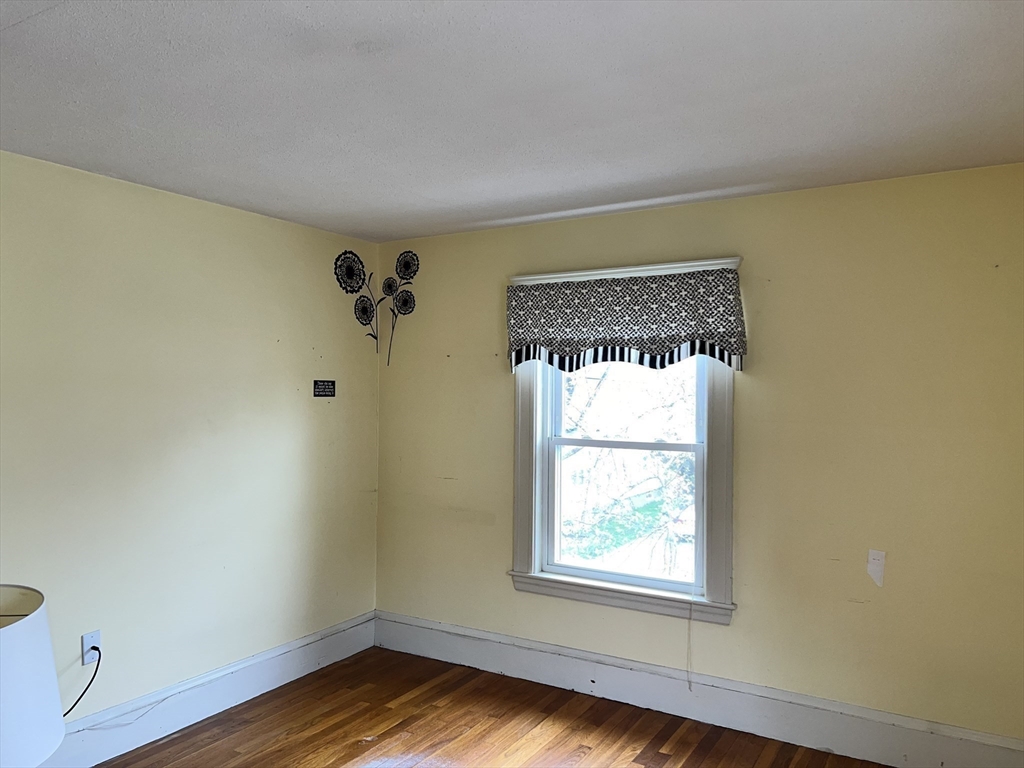 46 Richardson Road Lynn, MA 01904 - Photo 19 of 29