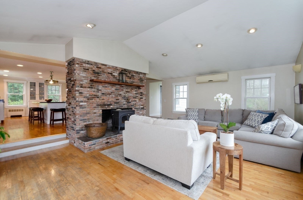 19 Register Road Marion, MA 02738 - Photo 15 of 32
