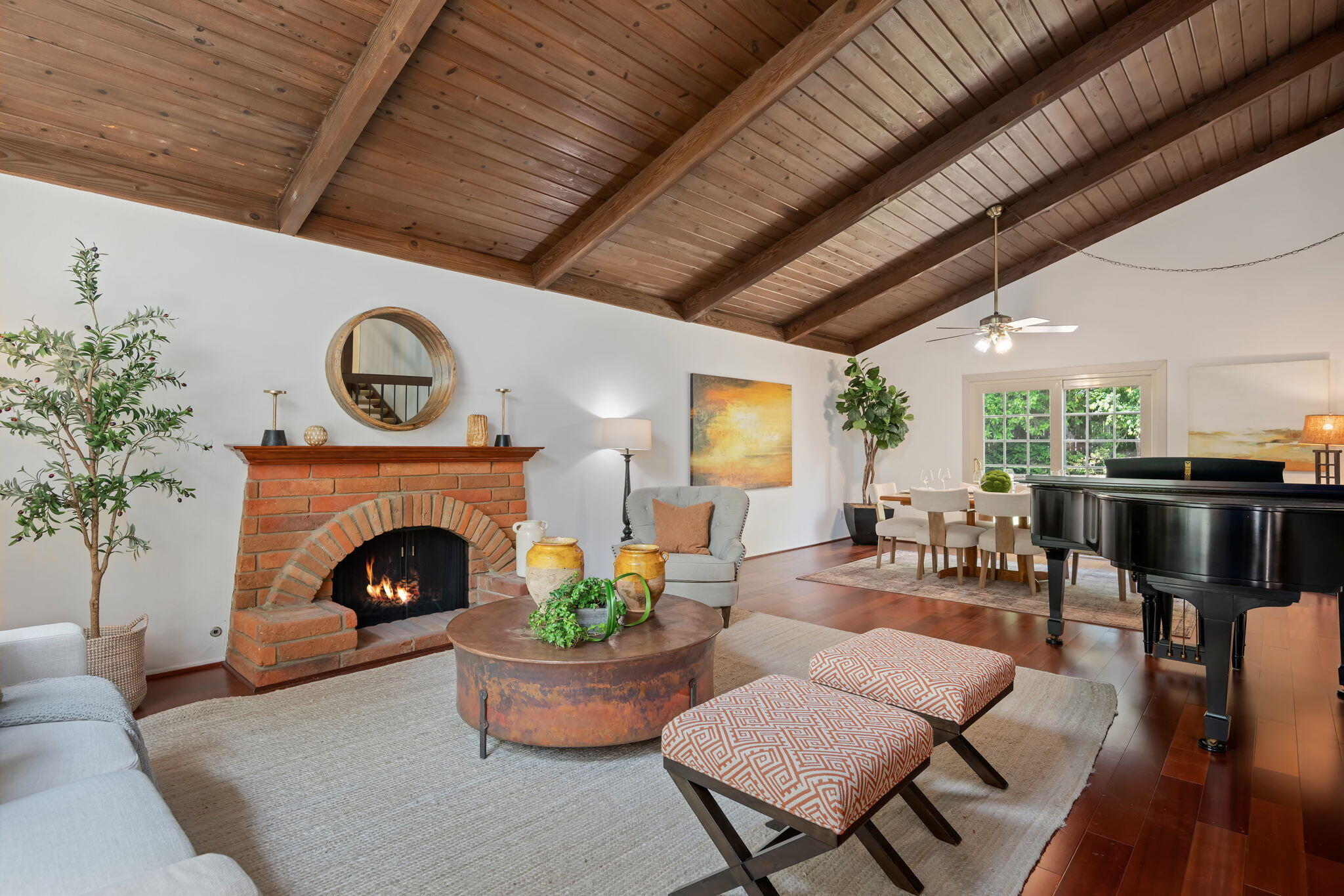 875 Norma Way Santa Barbara, CA 93111 - Photo 4 of 33 Living Room