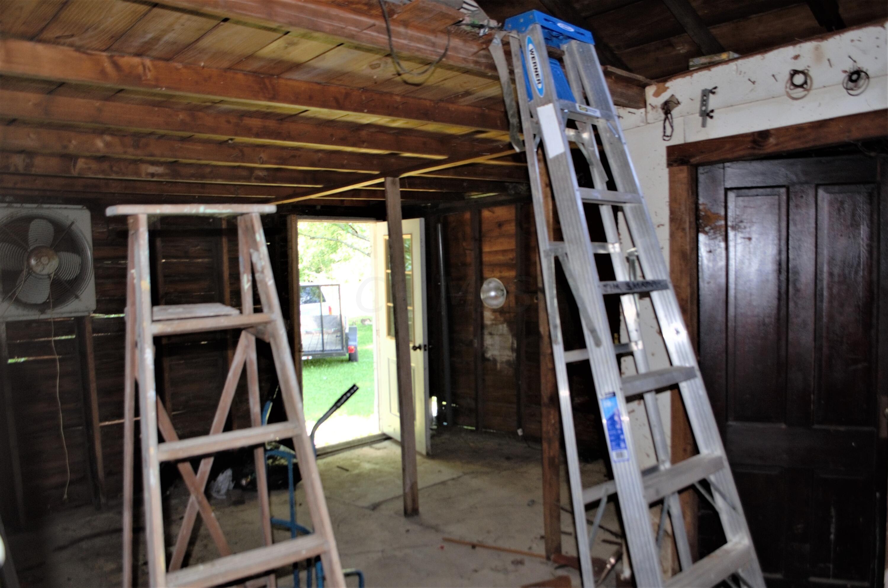 6256 Columbia Road Southwest Pataskala, OH 43062 - Photo 3 of 8 Gallery Image 3