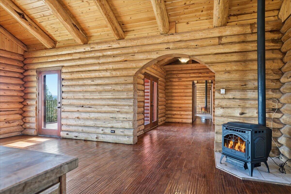 19554 Osprey Road Prineville, OR 97754 - Photo 12 of 42 15-022_DSC00276