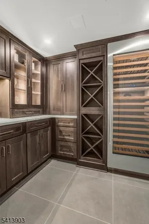 $5,288,000 | 330 Hartshorn Drive, Short Hills, NJ 07078