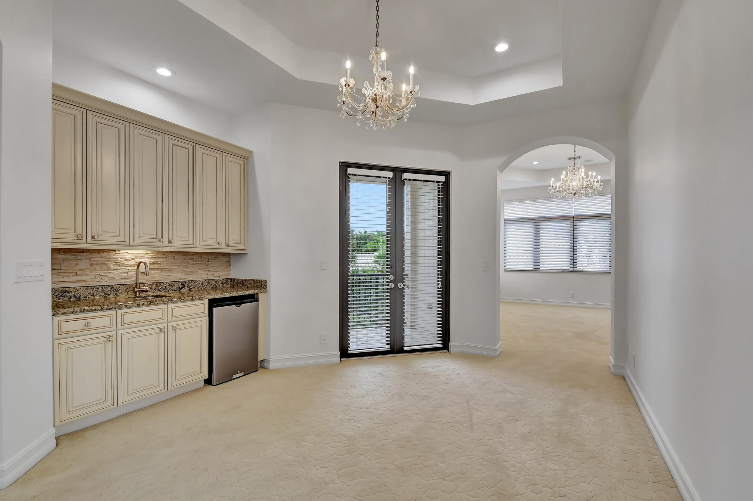 17682 Middlebrook Way Boca Raton, FL 33496 - Photo 32 of 75 54_dsc_7657 Master Bar and Sitting area