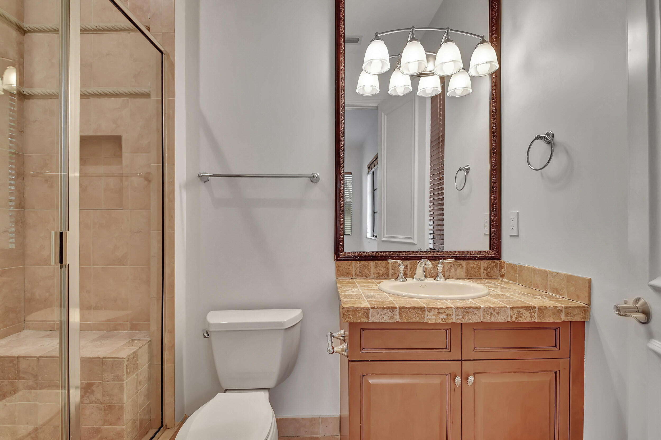 17682 Middlebrook Way Boca Raton, FL 33496 - Photo 53 of 75 70_dsc_7737 Bedroom 3 Bath