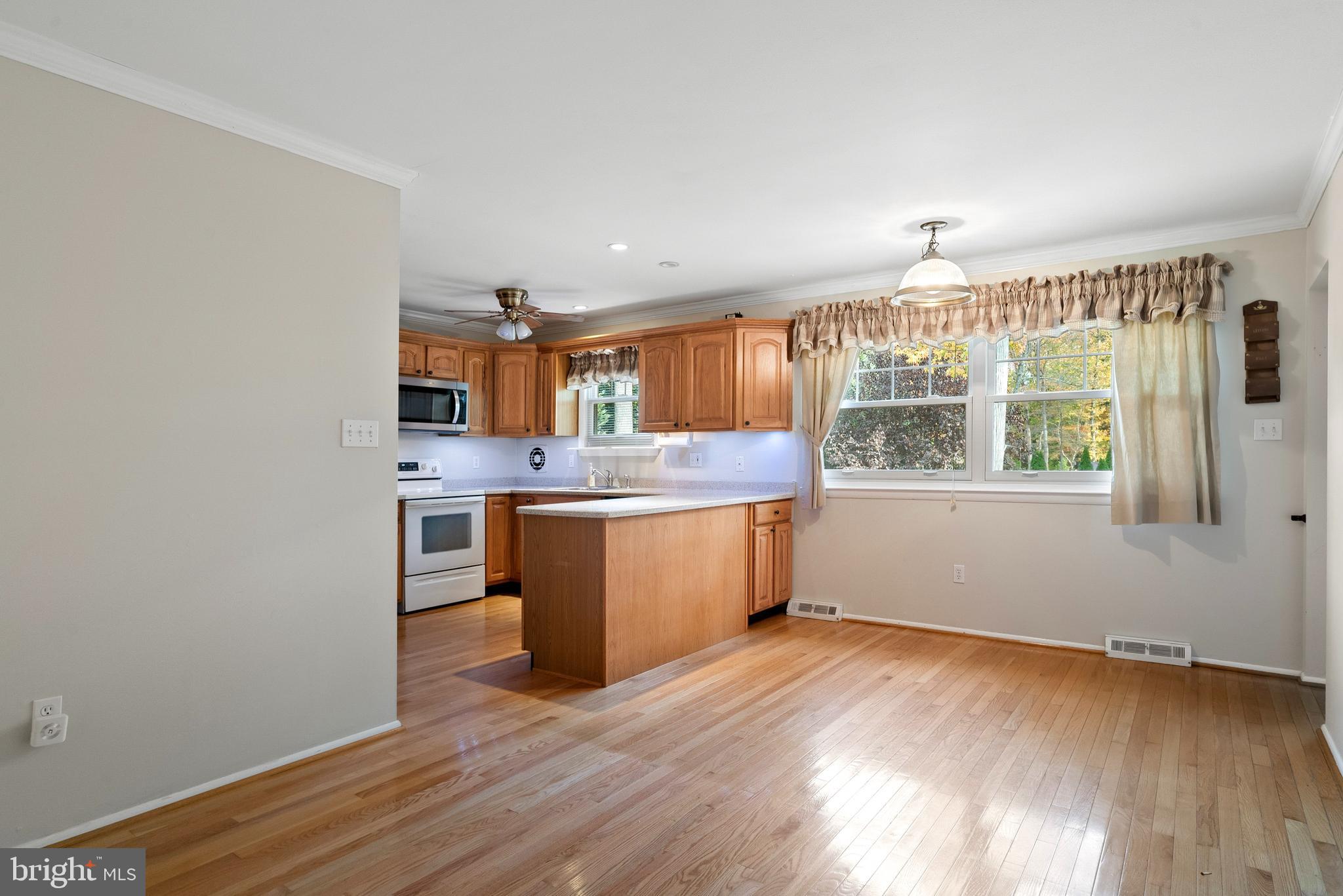 14 Old Town Road Cherry Hill, NJ 08034 - Photo 10 of 27 Gallery Image 10