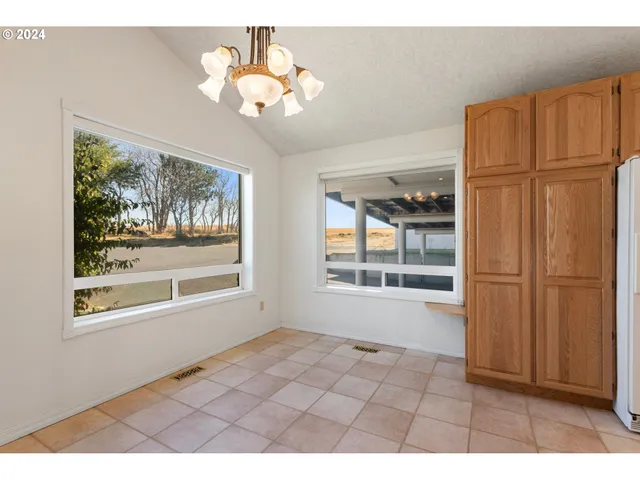 $985,000 | 27696 Hwy 730 Umatilla Or 97882, Umatilla, OR 97882