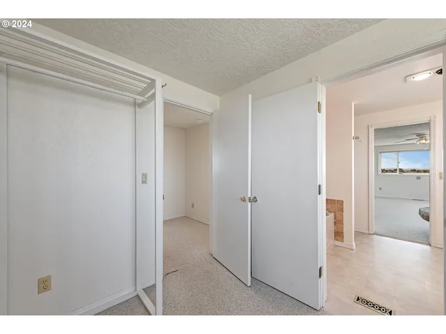 $985,000 | 27696 Hwy 730 Umatilla Or 97882, Umatilla, OR 97882