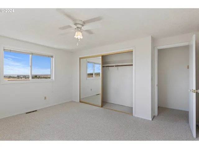 $985,000 | 27696 Hwy 730 Umatilla Or 97882, Umatilla, OR 97882