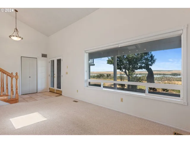 $985,000 | 27696 Hwy 730 Umatilla Or 97882, Umatilla, OR 97882