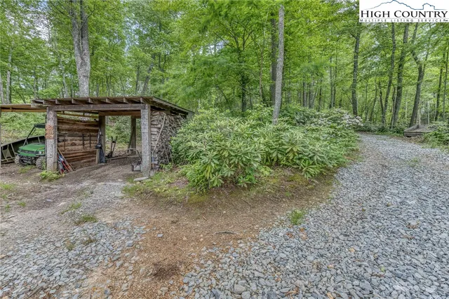 $1,455,000 | 183 Windshaken Lane, Newland, NC 28657