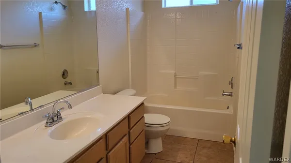 $1,700 | 4960 Santa Evinita Road, Fort Mohave, AZ 86426
