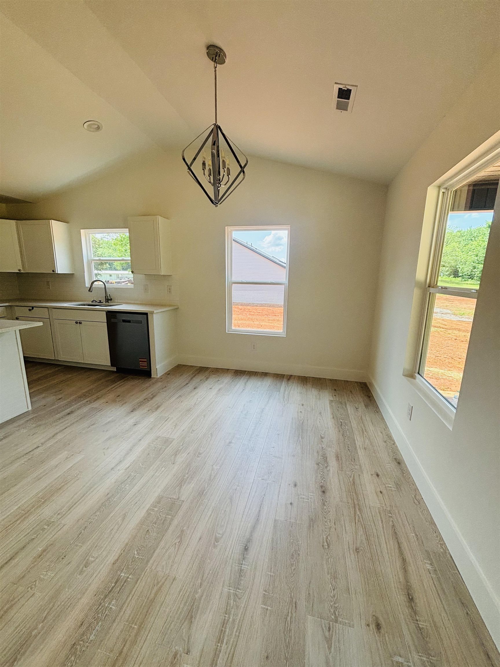768 Darwin Road Gaffney, SC 29340 - Photo 8 of 14