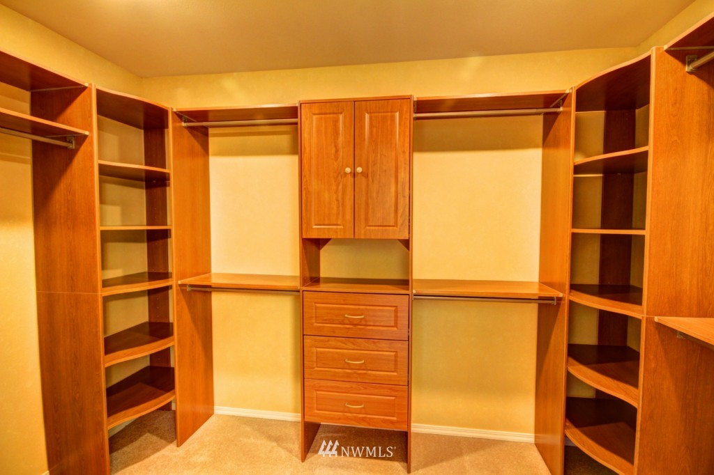 1402 Edwards Street Bellingham, WA 98229 - Photo 12 of 25 Gallery Image 12