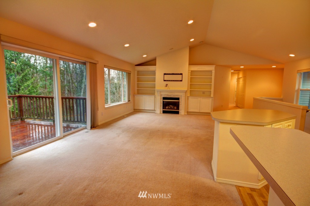 1402 Edwards Street Bellingham, WA 98229 - Photo 4 of 25 Gallery Image 4