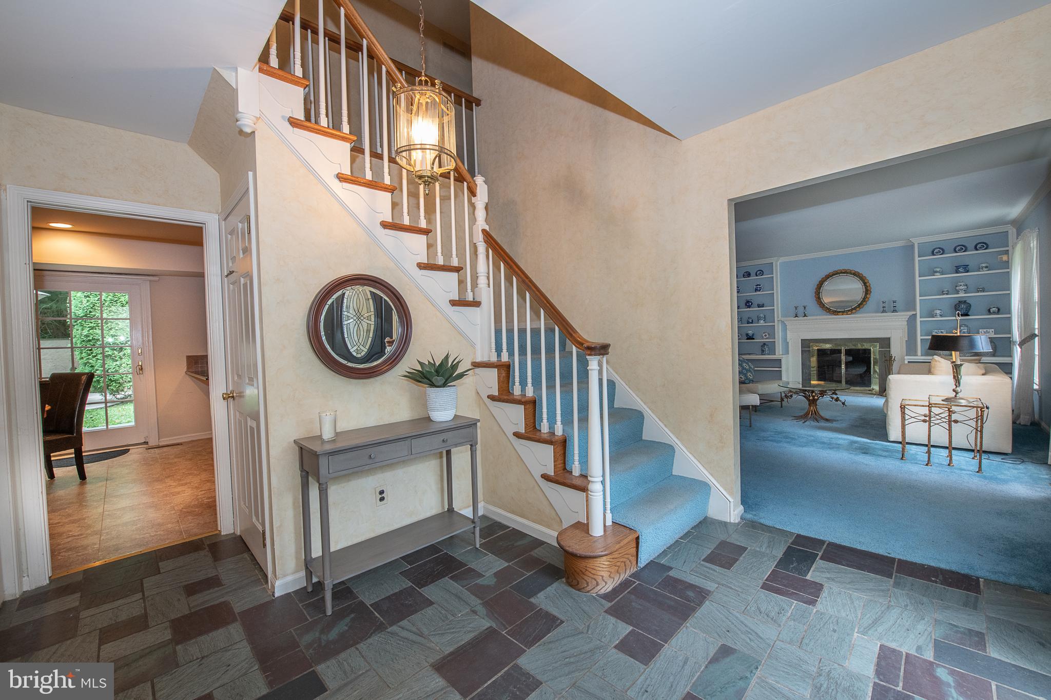 Center Hall facing Living Room