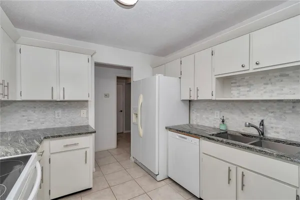 $1,800 | 21425 Southwest Plantation Street, Dunnellon, FL 34431