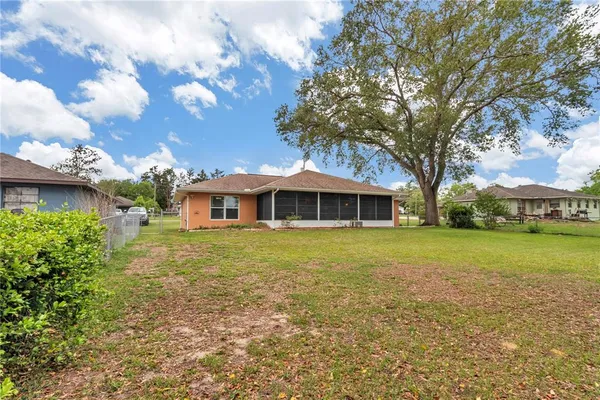 $1,800 | 21425 Southwest Plantation Street, Dunnellon, FL 34431