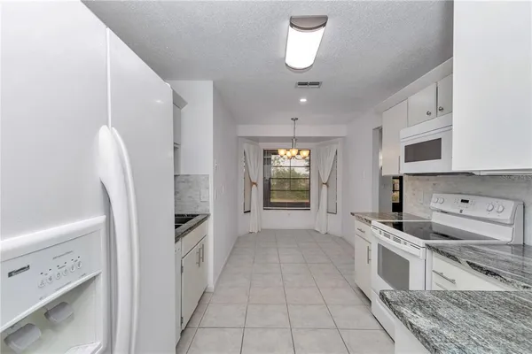 $1,800 | 21425 Southwest Plantation Street, Dunnellon, FL 34431