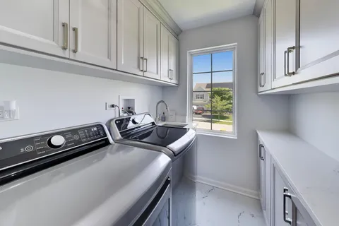 $550,000 | 17060 South Auburn Ridge Drive, Lockport, IL 60441
