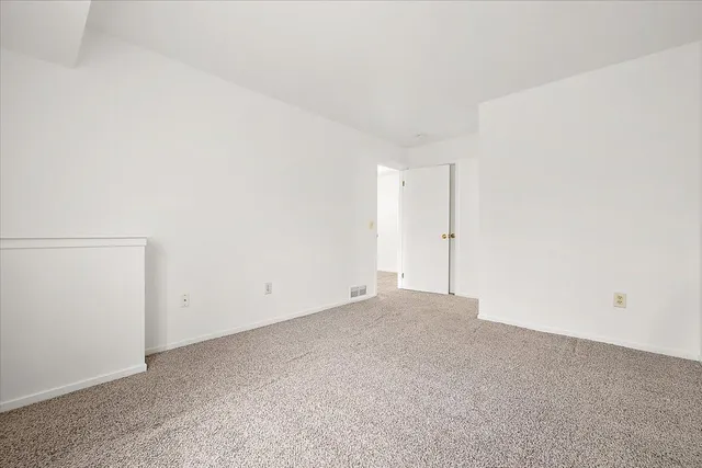 $185,000 | 761 Clubhouse Drive, Ypsilanti, MI 48197