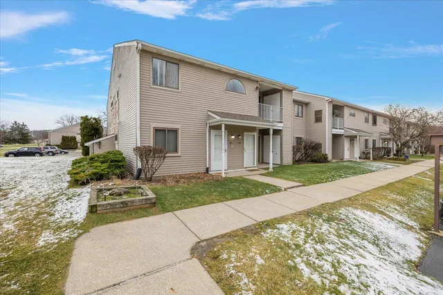 $185,000 | 761 Clubhouse Drive, Ypsilanti, MI 48197