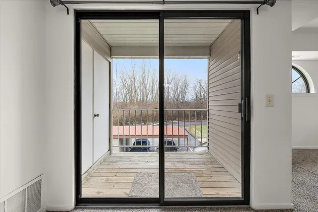 $185,000 | 761 Clubhouse Drive, Ypsilanti, MI 48197