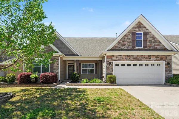 $475,000 | 3043 Burgess Drive, Lancaster, SC 29720