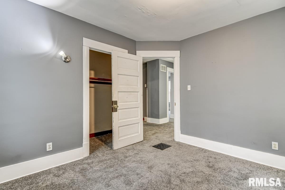 1135 West Edwards Street Springfield, IL 62704 - Photo 16 of 20 Gallery Image 16
