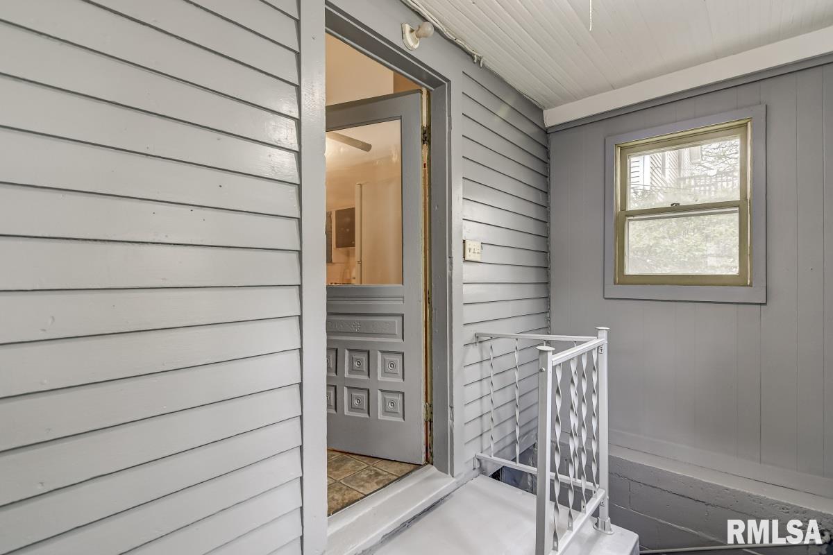 1135 West Edwards Street Springfield, IL 62704 - Photo 19 of 20 Gallery Image 19