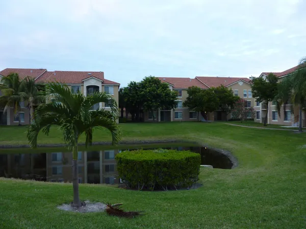 $1,900 | 913 Villa Circle, Boynton Beach, FL 33435