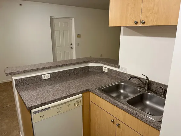 $1,900 | 913 Villa Circle, Boynton Beach, FL 33435