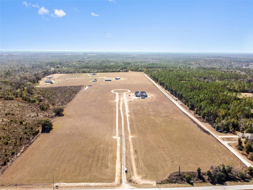 11811 North Broad Street Brooksville, FL 34601 - Photo 14 of 16 a view of a terrace