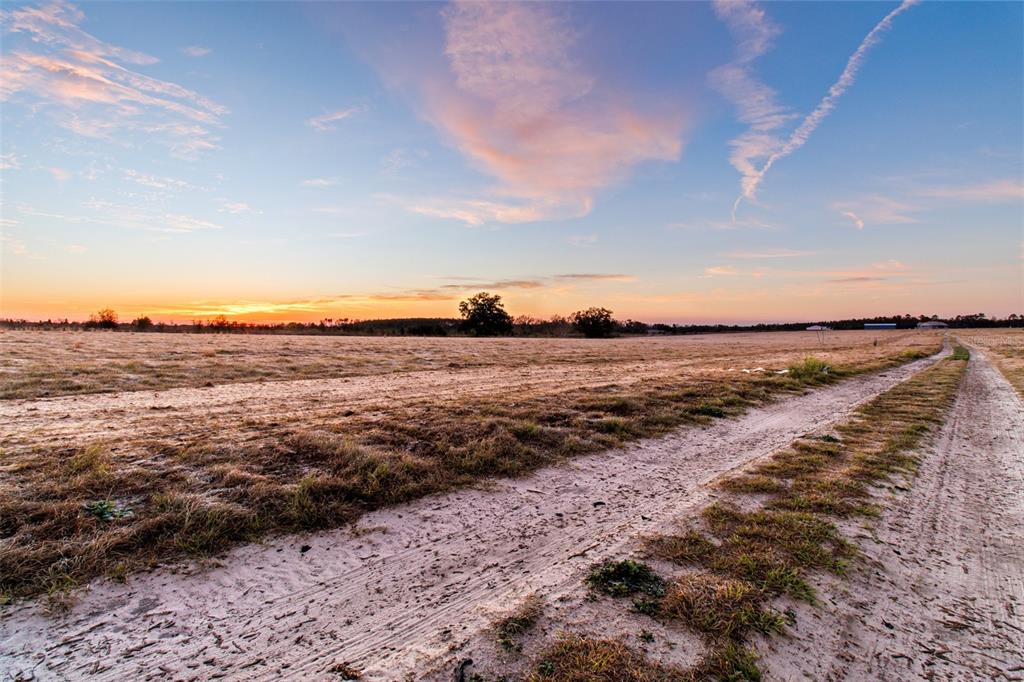 11811 North Broad Street Brooksville, FL 34601 - Photo 4 of 16 a view of an ocean beach