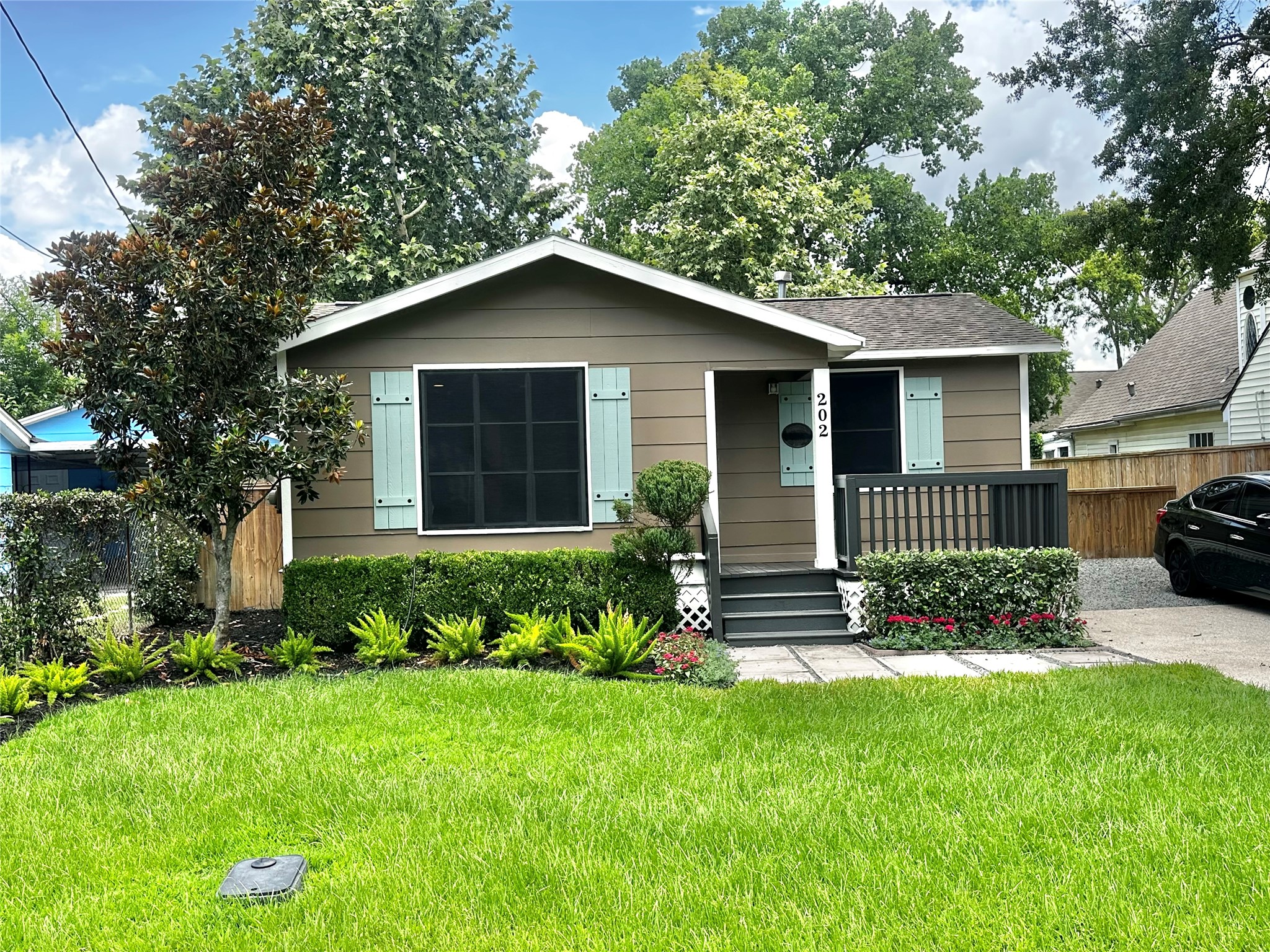202 Fannin Street Tomball, TX 77375 - Photo 1 of 24 Front of home