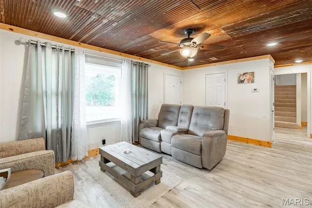 $259,900 | 1855 County Road 459, Poplar Bluff, MO 63901