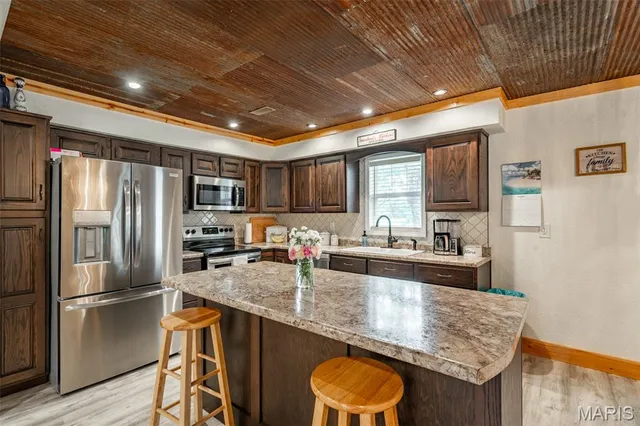 $259,900 | 1855 County Road 459, Poplar Bluff, MO 63901